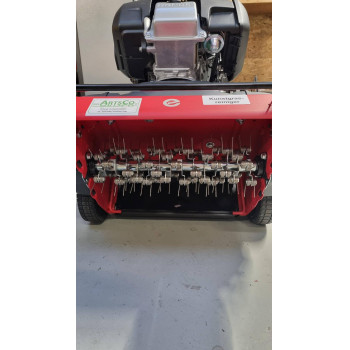 Kunstgrasreiniger met Honda motor