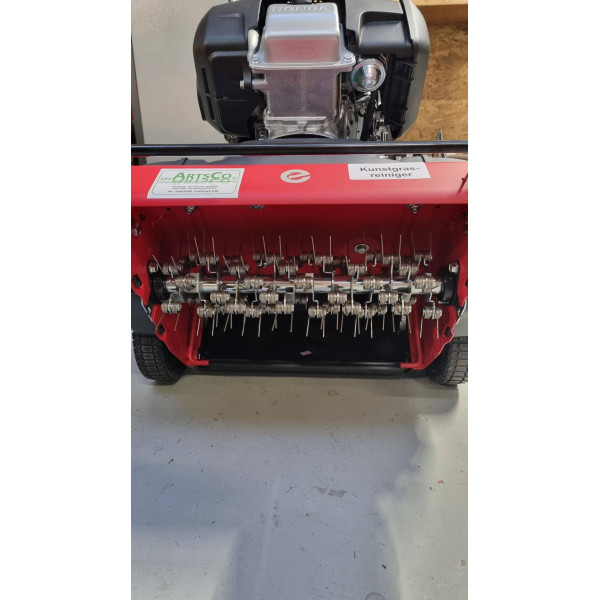 Kunstgrasreiniger met Honda motor